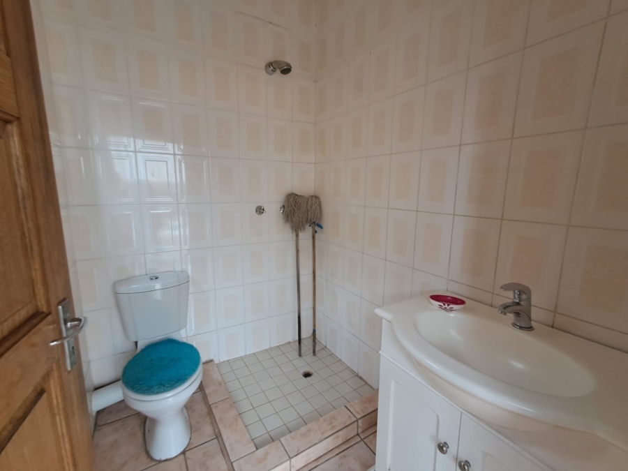 4 Bedroom Property for Sale in Roylglen Gardens Northern Cape